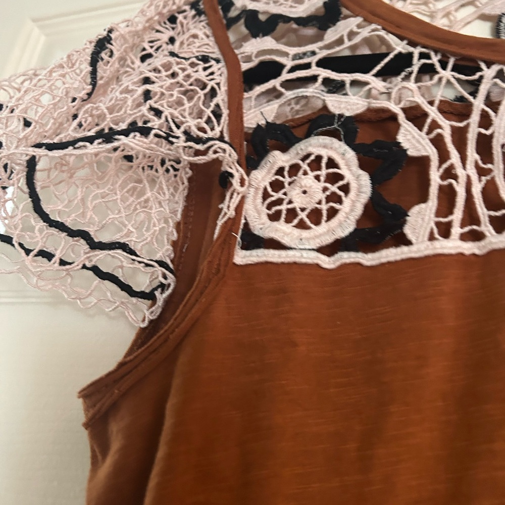 Anthropologie Rust Short Sleeve Top with Cream Lace Yoke - Picture 2 of 3
